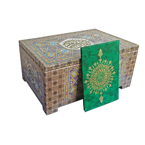 قرآن 60 پاره اشرفی با یک صندوق